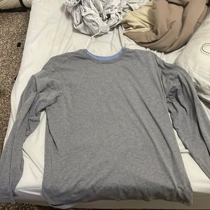 Mens Roundtree and Yorke long sleeve T-shirt, softwashed. Sized large